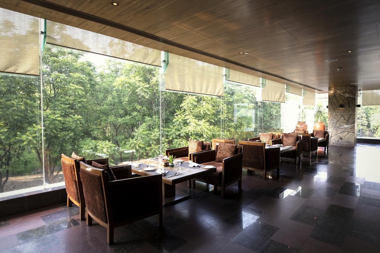 The Lalit Chandigarh Chandīgarh Exterior foto